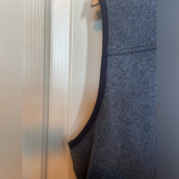 WOMEN’S XL fleece vest Columbia sportswear nearly new $18 Blue/gray zip, pockets - Picture 6 of 14